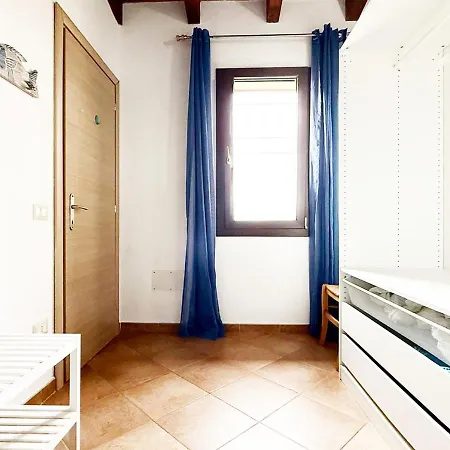 Pgs Immobiliare Srls Bellavista Mare Attico Con Balcone Vista Mare E Parcheggio Privato La Maddalena